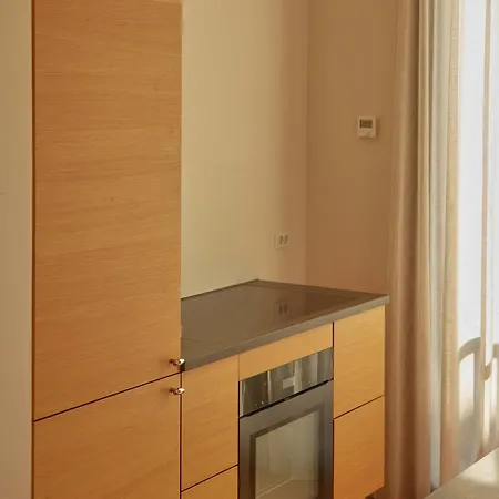 Modern With An Amazing View Of The Apartment *